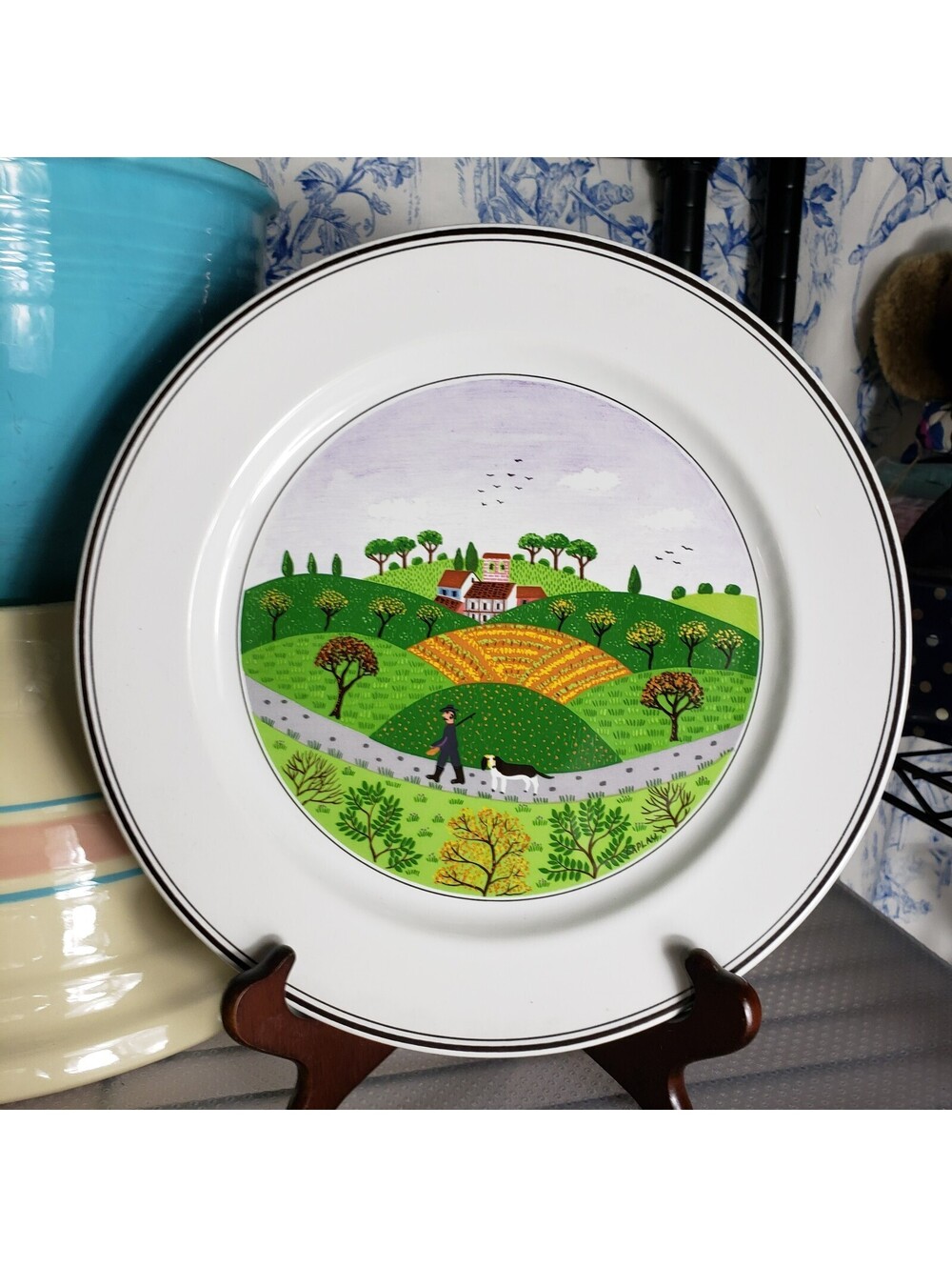 Villeroy and Boch Design Naif Dinner Plate Hunter & Dog 10.5" Laplau Luxembourg